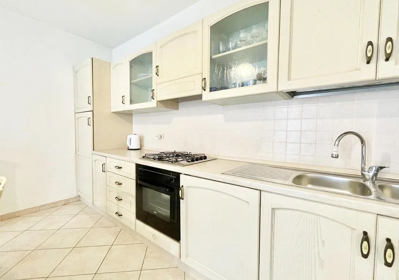 Apartamento Pgs Immobiliare Srls Residenza Ornano Bilocale Con Terrazza E Parcheggio Privato La Maddalena  La Maddalena (Sassari)